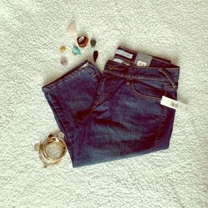 Oldnavy The Diva crop low rise stretch jean size 6